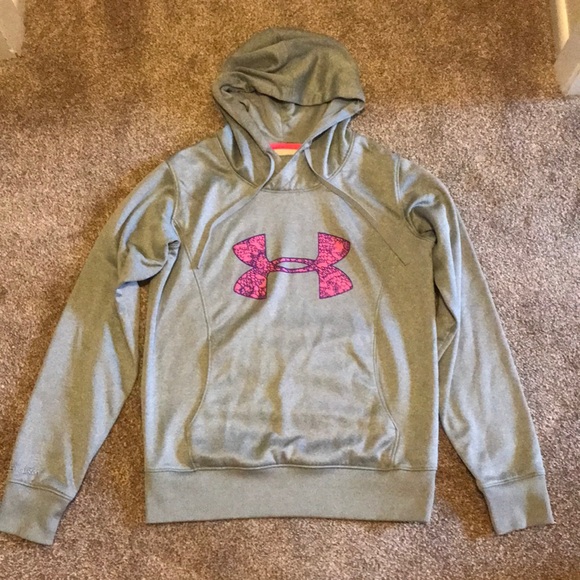 Under Armour Tops - Under armour sweatshirt
